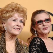 Watch HBO’s Bright Lights Trailer Starring Carrie Fisher And Debbie Reynolds
