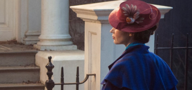 First Look At Emily Blunt In Mary Poppins Returns!