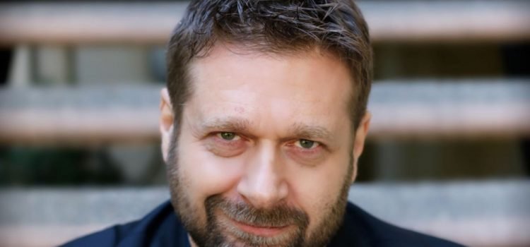  How To Rob A House Steals the Micro Horror-Comedy Award